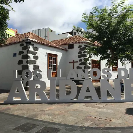 Apartamentos Los Laureles Los Llanos De Aridane Exterior photo